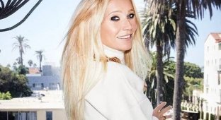 51-year-old actress Gwyneth Paltrow in a photo shoot for Bustle (5 photos)