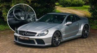 A rare sports Mercedes-Benz SL 65 AMG Black Series with almost no mileage will be put up for auction (34 photos)