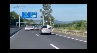 Dramatic police car chase in Hungary