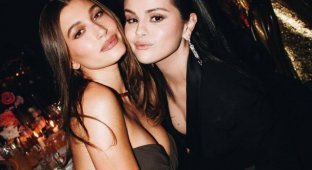 "What Justin Says": Selena Gomez and Hailey Bieber buried the hatchet (3 photos)