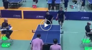 An unexpected final game in a table tennis match