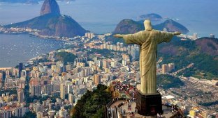Зачем перенесли столицу Бразилии? (10 фото)