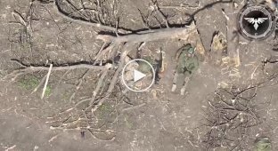 Left without both legs: a kamikaze drone eliminated the occupier in the Avdiivka direction