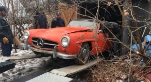 Классический Mercedes-Benz 190 SL найден в заброшенном гараже Уолтема (6 фото)