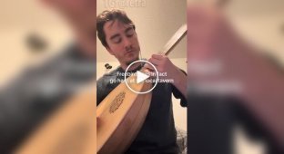 A guy performed a very cool solo on the lute