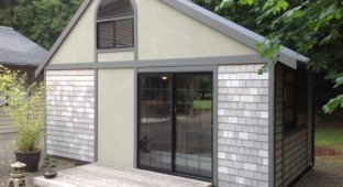 This house is built on 18 sq.m., but just look what's inside! (10 photos)