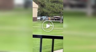A boy came up with an unusual way to speed up a skateboard