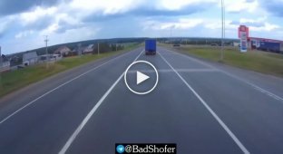 The worker does not move because he catches inattentive drivers every day