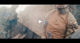 Evacuation of Ukrainian soldiers from the M2A2 Bradley ODS-SA after the first ATGM hit, and then a mine explosion