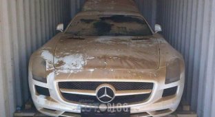 Суперкар Mercedes SLS AMG, который побывал на дне океана (8 фото)