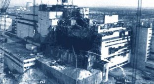 Explosion at the Chernobyl Nuclear Power Plant (10 photos)