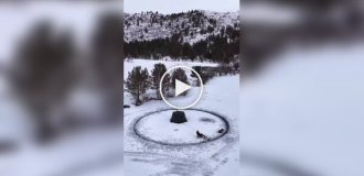 Карусель из льдины