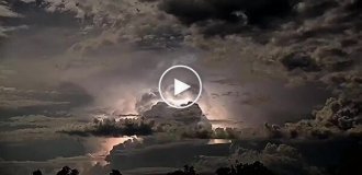 Завораживающий таймлапс шторма в западной Австралии