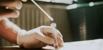 The tragic death of a chemistry professor from a tiny drop (4 photos)