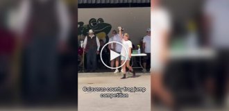 Змагання жаб, що стрибають