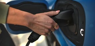 Electric Car Batteries Have Become 90% Cheaper in 15 Years and May Soon Become More Affordable Than Their Internal Combustion Engine Analogs (2 photos)