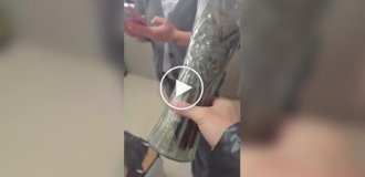 Ваза для самого красивого и милого цветка