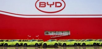 Китай замедлил экспортный бум электромобилей (3 фото)