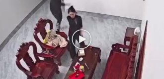 Переоценила свои силы: девушка случайно ударила парня