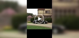 «Исчезающие» двери на Lincoln Mark VIII 1993 года