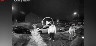 Слишком скользко, чтобы добраться домой: ледяной хаос