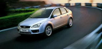 С конвейера сошёл последний Ford Focus — модель выпускали 27 лет  (4 фото)