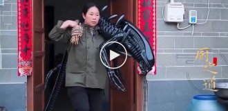 Китайцы готовят ксеноморфов