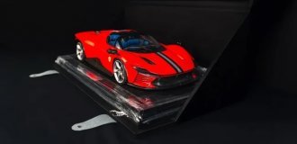 Игрушечную Ferrari продали по цене настоящего автомобиля (6 фото)