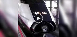 В Китае вагоны сцепляются по системе Шарфенберга