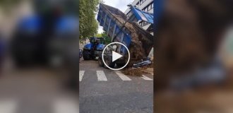 Fragrant protest: French farmers protest again and dump manure in front of city halls