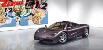 McLaren F1 1995 with almost no mileage will be put up for auction (6 photos)