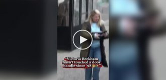 Виктория Бекхэм с 1998 года не трогает ручки дверей