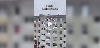 Germans threw a washing machine from the 5th floor