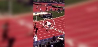 Спортсменка упала перед финишем, но все равно победила