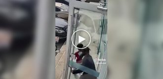 Вирішив не видаляти зуб: хлопчик влаштував втечу зі стоматологічного кабінету