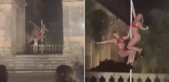 Британки станцевали на пилоне у греческого дворца (3 фото + 1 видео)