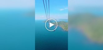 Самая длинная канатка над морем: Путешествие на высоте птичьего полета
