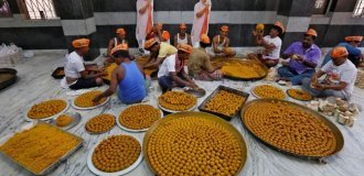 How laddu sweets quarreled Hindus across the country (5 photos)