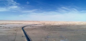 Tsaidam Basin (4 photos)