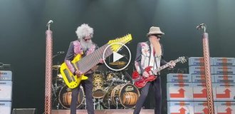 The bassist of the group ZZ Top plays an unusual guitar