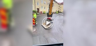 Замена дорожного люка
