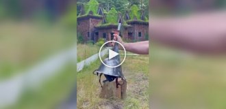 Впечатляющий арсенал топоров: от складных до тройных