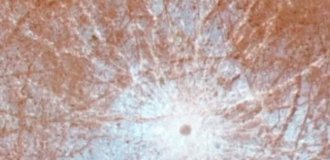 Admire Restored Images of Jupiter's Europa from the NASA Archive (10 photos)