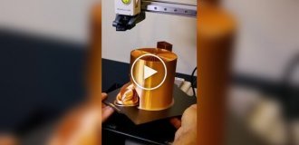 Волосатий лев надрукований на 3D-принтері