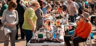 Почему барахолки стали называть «блошиными рынками» (5 фото)