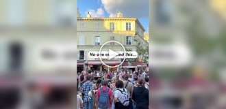 30 musicians performed Bohemian Rhapsody in Paris
