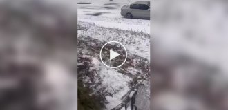 Підліток перестарався зі прибиранням снігу