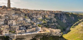 Matera is the only place on Earth where houses that are 9 thousand years old still stand (9 photos)