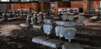 Nicosia Airport lies forgotten for half a century (17 photos + 1 video)