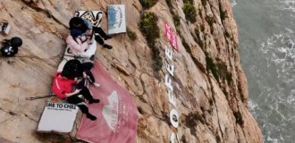 When you're ready to go to the ends of the earth and even to the edge of a cliff for a cup of coffee (3 photos)